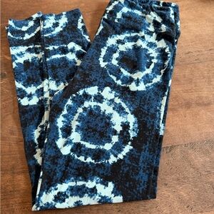 LuLaRoe OS Navy and Black Tie Dye  Patterned Leggings
